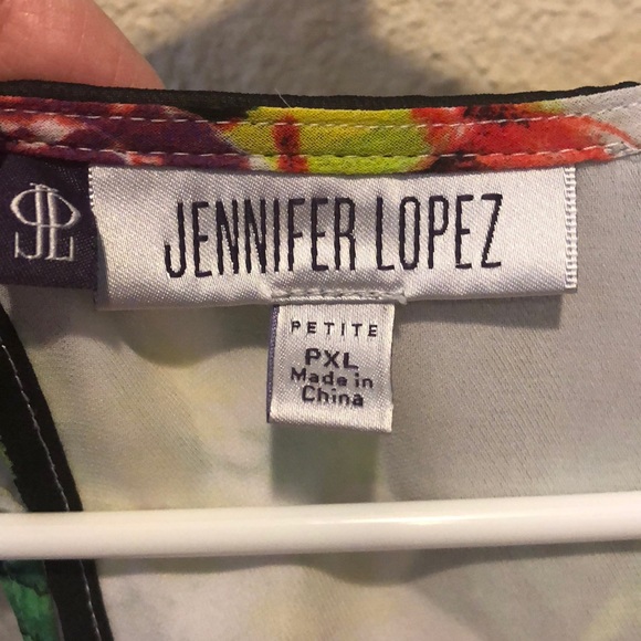 Jennifer Lopez like new floral top - Picture 4 of 5